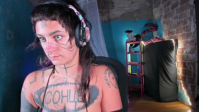 Snapshot of lady_sontse_ chatting on October 14, 2025, 6:30 pm lady sontse online show from October 14, 2025, 6:30 pm