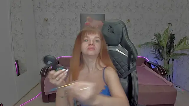 Snapshot of Eva_Rosec chatting on December 11, 2024, 3:15 pm Eva Rosec online show from December 11, 2024, 3:15 pm