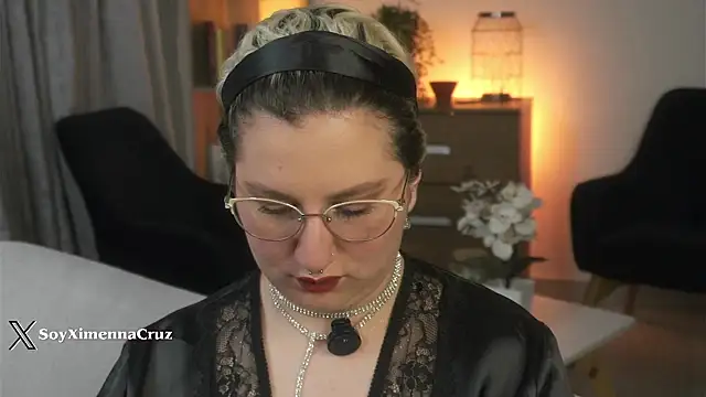 Ximenna Cruz online show from March 18, 2026, 9:48 pm