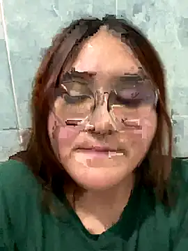 conniejames m online show from November 21, 2025, 2:32 am