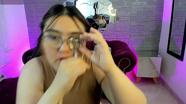 conniejames m online show from October 27, 2025, 12:50 pm