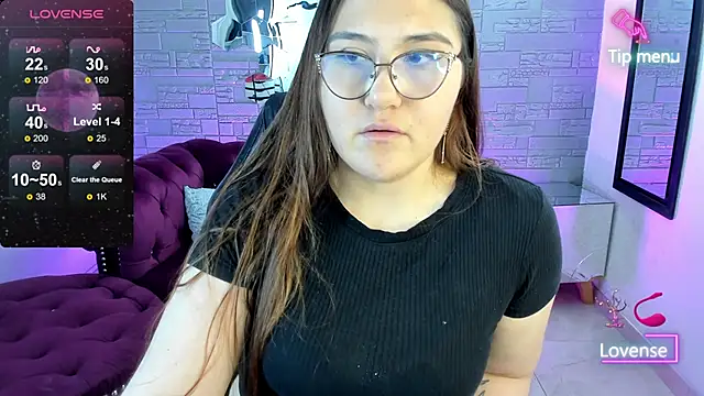 conniejames m online show from December 1, 2025, 12:28 pm