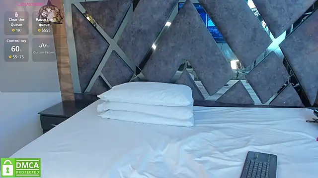 Snapshot of Venus_velez_ chatting on February 11, 2026, 1:11 pm Venus velez online show from February 11, 2026, 1:11 pm