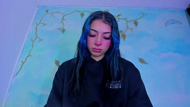 SaturnooStonee online show from December 2, 2025, 1:17 am