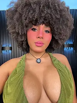 Snapshot of kendall_coxx chatting on July 19, 2026, 4:32 am kendall coxx online show from July 19, 2026, 4:32 am