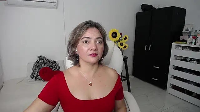 Snapshot of ana_milf chatting on March 11, 2025, 3:02 pm ana milf online show from March 11, 2025, 3:02 pm