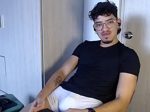 BigDragonBoy online show from February 1, 2026, 9:02 pm