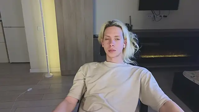 Snapshot of matt_spark chatting on March 22, 2026, 1:31 am matt spark online show from March 22, 2026, 1:31 am