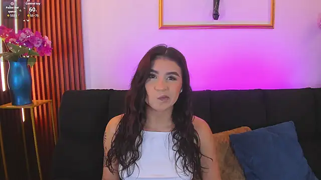 Zayda 1 online show from February 17, 2026, 8:17 pm