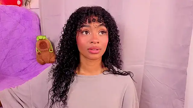 Snapshot of Heily_Fox chatting on February 8, 2026, 8:01 am Heily Fox online show from February 8, 2026, 8:01 am