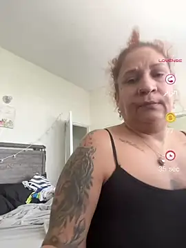 Snapshot of ladycreamypr2 chatting on July 18, 2026, 8:06 pm ladycreamypr2 online show from July 18, 2026, 8:06 pm