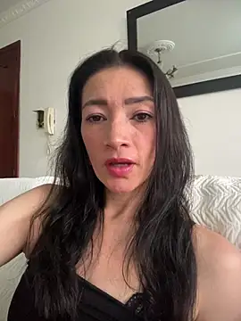 Yulia sx online show from March 5, 2026, 10:48 pm