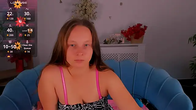 Snapshot of Ketrin_n_ chatting on September 12, 2025, 5:07 am Ketrin n  online show from September 12, 2025, 5:07 am