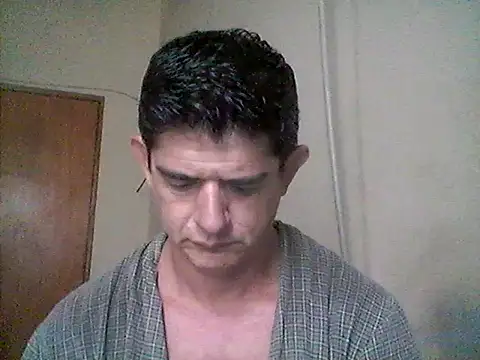 Snapshot of Marobronco chatting on December 4, 2025, 3:11 pm Marobronco online show from December 4, 2025, 3:11 pm