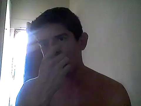 Snapshot of Marobronco chatting on December 15, 2025, 4:02 pm Marobronco online show from December 15, 2025, 4:02 pm