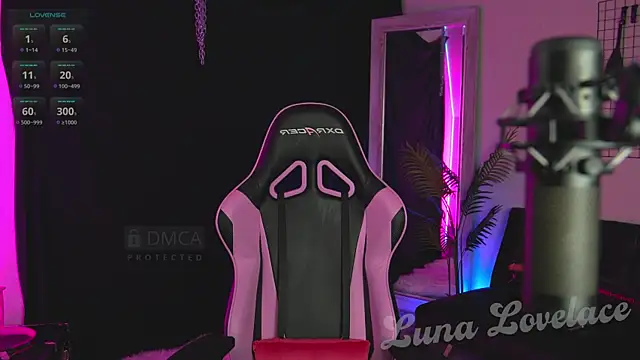 Snapshot of luna_love_lace chatting on December 13, 2024, 8:47 pm luna love lace online show from December 13, 2024, 8:47 pm