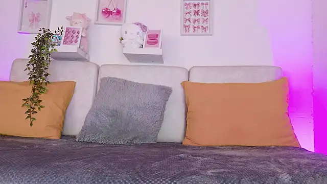 Malka Burning online show from April 16, 2026, 8:53 pm