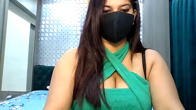 Snapshot of sparkling_queen chatting on May 27, 2026, 1:57 am sparkling queen online show from May 27, 2026, 1:57 am