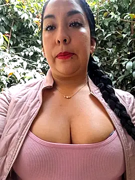 Bella keny online show from December 2, 2025, 6:20 pm