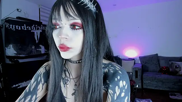 Snapshot of SophieHill_gh chatting on July 15, 2026, 3:35 am SophieHill gh online show from July 15, 2026, 3:35 am