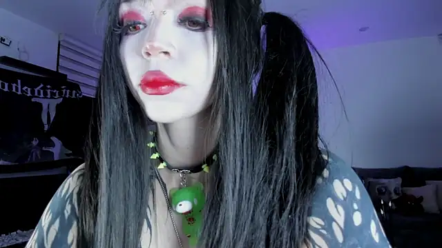 Snapshot of SophieHill_gh chatting on July 9, 2026, 2:12 am SophieHill gh online show from July 9, 2026, 2:12 am