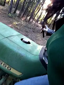 Genevieve143 online show from November 27, 2025, 9:59 pm