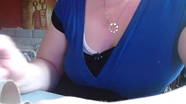 cruellaculdenfer67 online show from December 2, 2025, 8:38 am