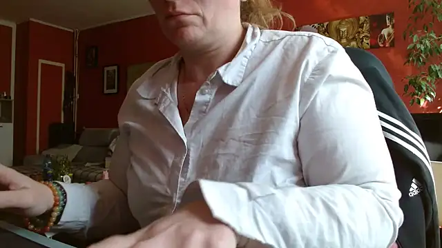 cruellaculdenfer67 online show from March 23, 2026, 2:06 pm