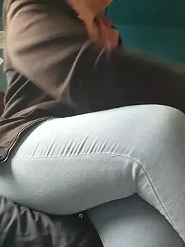 cruellaculdenfer67 online show from April 15, 2026, 7:25 am