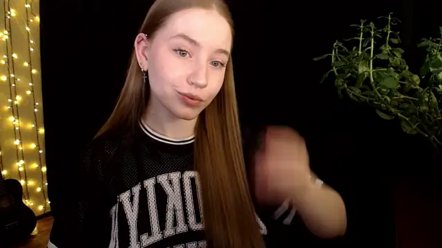 Snapshot of SindiWatsoon chatting on September 23, 2025, 8:10 am SindiWatsoon online show from September 23, 2025, 8:10 am