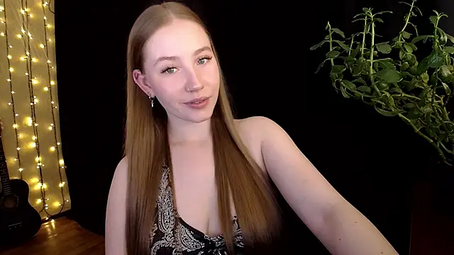 Snapshot of SindiWatsoon chatting on October 9, 2025, 11:44 am SindiWatsoon online show from October 9, 2025, 11:44 am