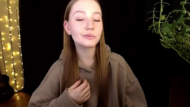 Snapshot of SindiWatsoon chatting on October 20, 2025, 1:55 pm SindiWatsoon online show from October 20, 2025, 1:55 pm