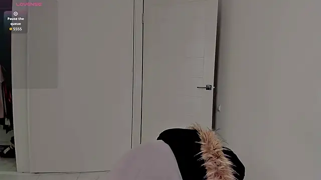 KellyBarton online show from February 19, 2026, 9:01 pm