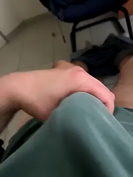 onbifeet online show from March 26, 2026, 2:04 pm