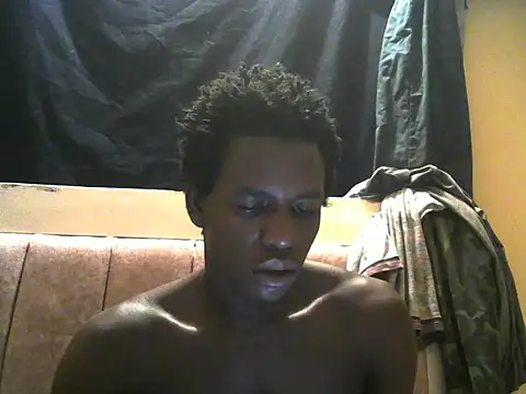 Snapshot of Bigras0011 chatting on July 5, 2026, 2:49 am Bigras0011 online show from July 5, 2026, 2:49 am