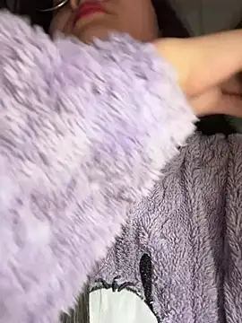 Krixxi22 online show from March 9, 2026, 4:43 pm