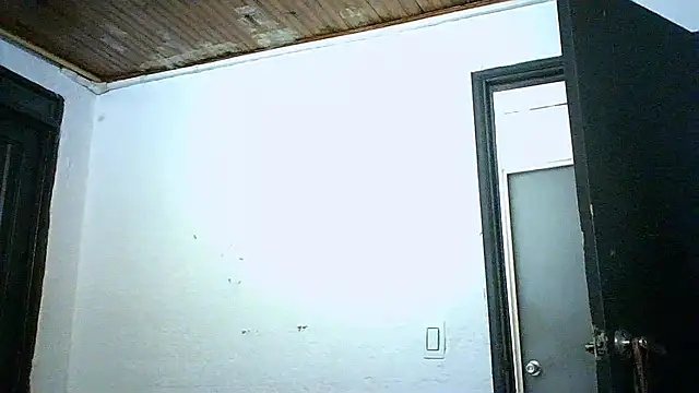 Bellabeltrann online show from October 30, 2025, 11:45 pm