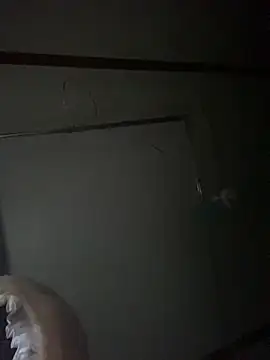 HoneyBuns 05 online show from February 20, 2025, 4:47 pm