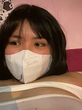 HoneyBuns 05 online show from December 24, 2024, 8:16 pm