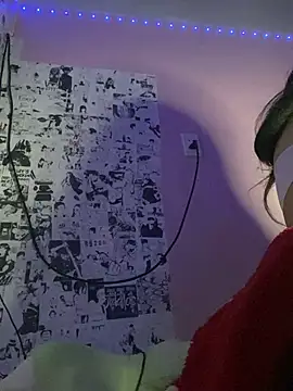 HoneyBuns 05 online show from January 17, 2025, 6:15 am