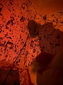 HoneyBuns 05 online show from December 28, 2024, 5:46 pm