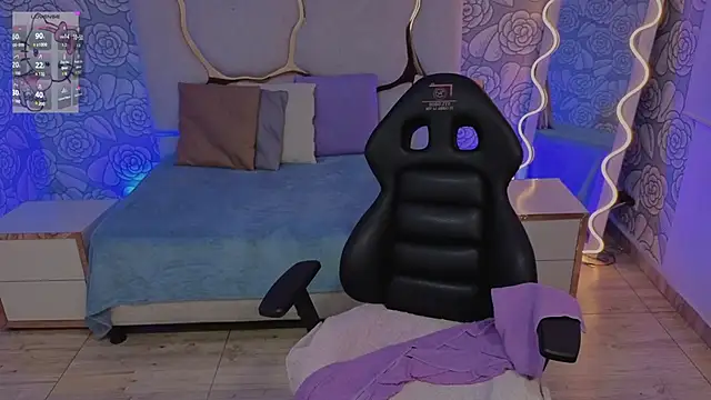 Mellani tay online show from December 16, 2025, 7:56 am