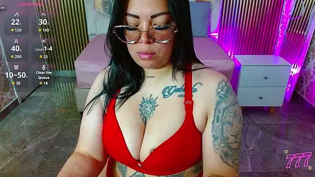 martinna tay online show from July 5, 2026, 4:19 am