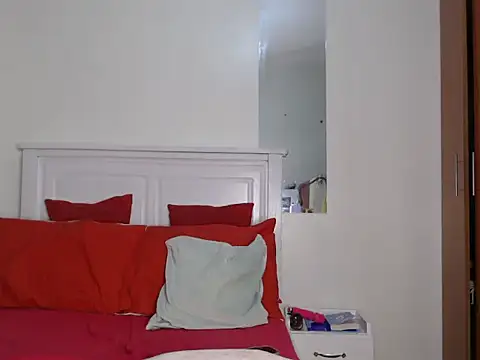 Snapshot of sweetice_02 chatting on February 24, 2026, 1:39 am sweetice 02 online show from February 24, 2026, 1:39 am