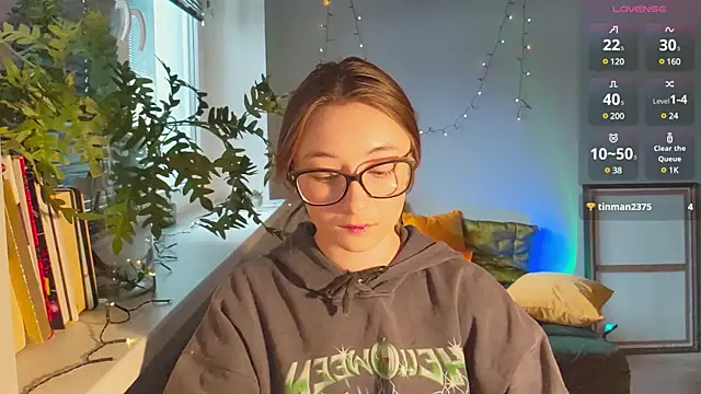 monlight  dana online show from January 3, 2025, 9:04 am