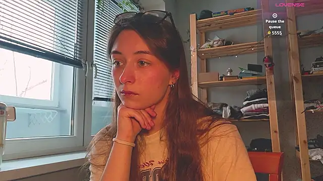 monlight  dana online show from February 5, 2026, 12:01 pm