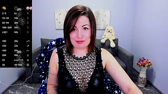 Snapshot of Emily_Midlton chatting on October 11, 2025, 7:20 am Emily Midlton online show from October 11, 2025, 7:20 am