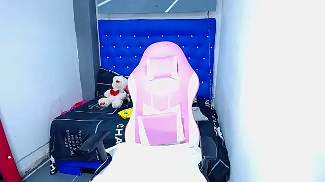 Mady Kolemam online show from November 17, 2025, 8:46 pm