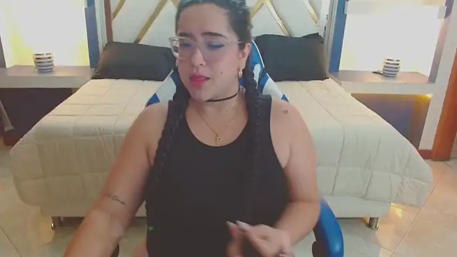 Snapshot of Sofiia_davis23 chatting on November 24, 2025, 1:22 pm Sofiia davis23 online show from November 24, 2025, 1:22 pm