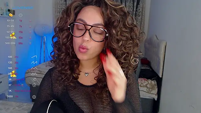 Snapshot of _Just_a_queen_3 chatting on February 2, 2026, 9:30 am Just a queen 3 online show from February 2, 2026, 9:30 am